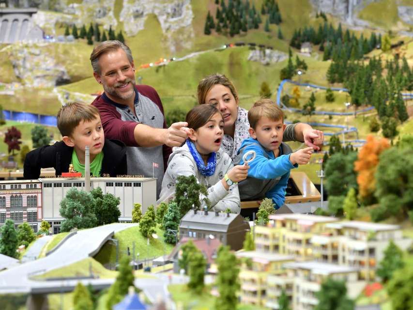Smilestones - Miniaturwelt am Rheinfall