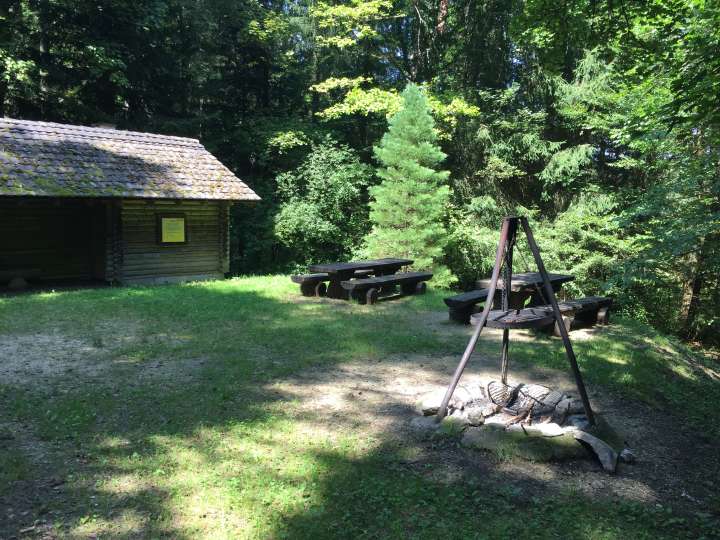 Blockhütte Birch 1975 mit Grillplatz